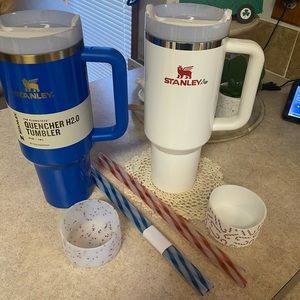 Stanley Artic Twist and Mistletoe 40 oz Tumbler Set